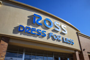 Types of Retail Signage: The Pros and Cons of Each Option - Tupp Signs