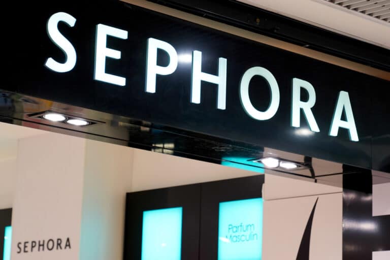 Channel Letter Signs: Enhancing the Appeal of Department Stores - Tupp ...